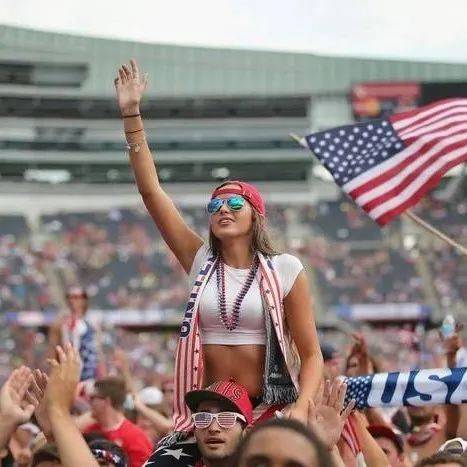 悲剧,球迷命丧戴,琳欠款风波,UED,ued,UED体育官网,UED官网,UED体育下载